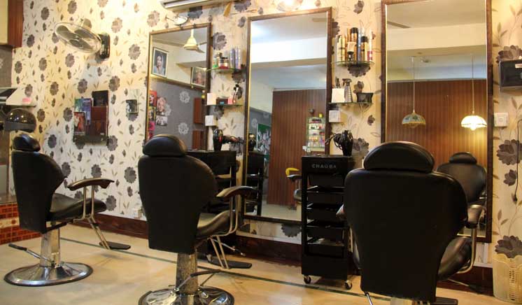 Full Body Polisher + Full Body Scrub + Derma Clear Faicial/Postquam Faicial + Face Polisher + Back & Neck Polisher + Full Arms & Feet Polisher + Spa Manicure & Pedicure + Back & Shoulder Massage + Hair Protein Treatment or Hair Cut and Wash + Eyebrows & Upper Lips Threading at Beautylicious the Salon DHA Phase 2 Lahore.