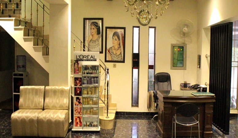 Gold-Facial + Whitening Skin Polisher + Whitening Manicure + Whitening Pedicure with Polisher + Hand and Feet massage + Neck and Shoulder Massage + Hot Oil Head Massage + Threading (Eye brow + Upper lips) at The Beauty Room Salon Gulberg, Lahore.