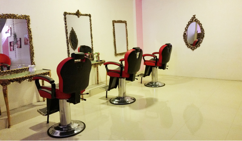 Full body waxing + manicure + pedicure + nail paint + uperlips eyebrow Threading from The Makeover Studio by Javeria Siddique, ittehad commercial, DHA phase 6 Karachi.