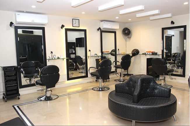 Party Makeup + Hair Style + Eye Lashes + Nail Color + Dupatta Setting by Avalon Beauty Lounge, Phase II DHA Lahore. 