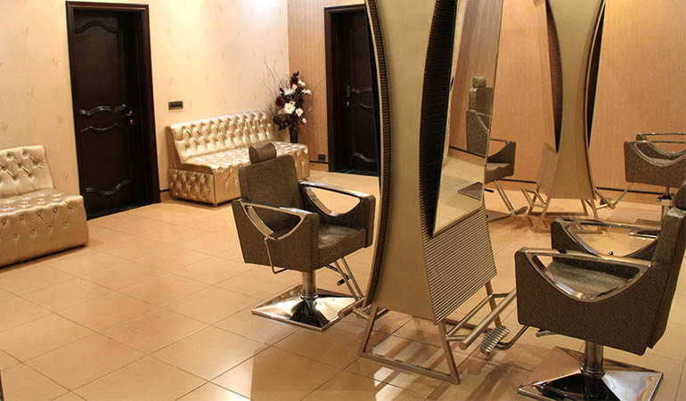 44% off Rs 7000 only for Keratin Treatment (Short Length) + Hair Cut with Blowdry + Shoulder Massage + Eyebrows & Upper lips by Top Beauty Salon & Spa, Wapda town, Lahore.