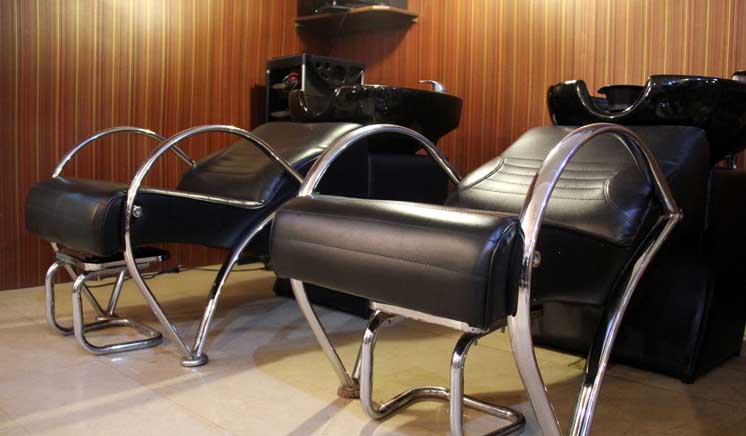 Full Body Polisher + Full Body Scrub + Derma Clear Faicial/Postquam Faicial + Face Polisher + Back & Neck Polisher + Full Arms & Feet Polisher + Spa Manicure & Pedicure + Back & Shoulder Massage + Hair Protein Treatment or Hair Cut and Wash + Eyebrows & Upper Lips Threading at Beautylicious the Salon DHA Phase 2 Lahore.