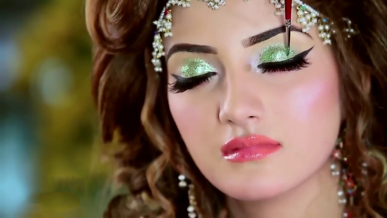 Senior artist Bridal Makeup  + Hair Styling + Whitening Glow Facial + Whitening Manicure & Pedicure + Jewelery & Dupatta Setting + full body wax + 2 glamorous eyes party makeup by The Girl Bar, MM ALAM Road, Gulberg Lahore.