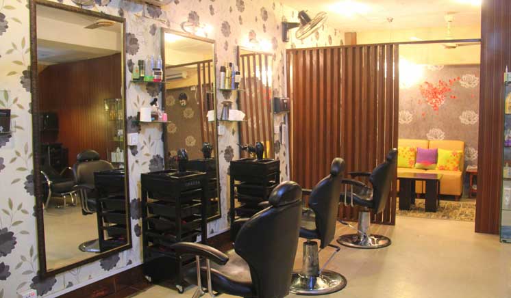 Full Body Polisher + Full Body Scrub + Derma Clear Faicial/Postquam Faicial + Face Polisher + Back & Neck Polisher + Full Arms & Feet Polisher + Spa Manicure & Pedicure + Back & Shoulder Massage + Hair Protein Treatment or Hair Cut and Wash + Eyebrows & Upper Lips Threading at Beautylicious the Salon DHA Phase 2 Lahore.