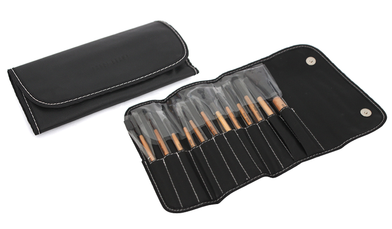 A Set Of 12 Makeup Brushes With Leather Pouch For Rs 999/-