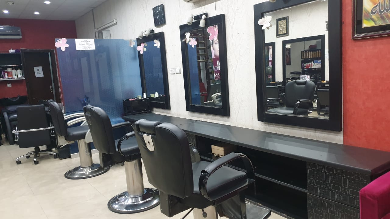 BOOK YOUR FAVOURITE LOOK!
57% OFF, Rs 7999 Only for Highlights/ Lowlights/ OmbrÃ©/ SombrÃ© + Base Color Change + Hair Dye + Deep Conditioning Hair Protein Treatment or Shine Booster Hair Treatment + Haircut with Hair Wash + Blow Dry + Head & Shoulders Massage by Hina Azfar Signature Salon Johar Town, Lahore.